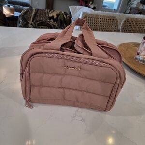 Bagsmart Travel Cosmetic/Toiletry Pink Bag